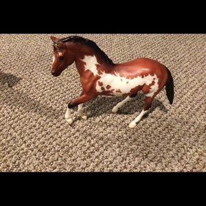 Gorgeous Breyer horse.